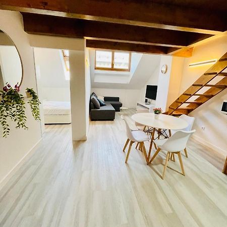 Dúplex, garaje y wifi en el centro de Biescas Exterior foto