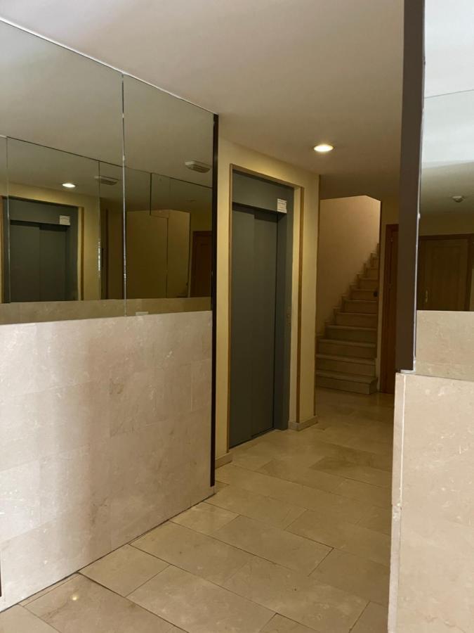 Dúplex, garaje y wifi en el centro de Biescas Exterior foto