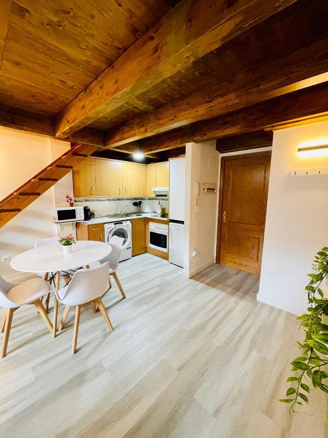 Dúplex, garaje y wifi en el centro de Biescas Exterior foto