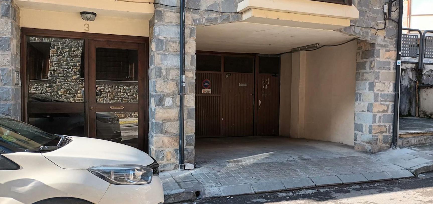 Dúplex, garaje y wifi en el centro de Biescas Exterior foto
