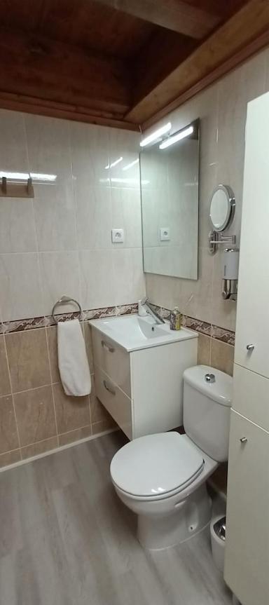 Dúplex, garaje y wifi en el centro de Biescas Exterior foto
